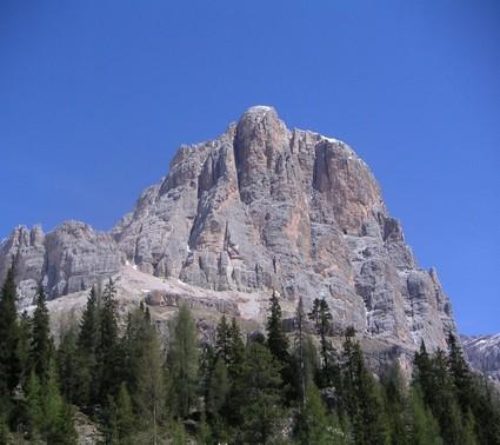 40a The-massive-South-Face-of-Tofana-di-Roses