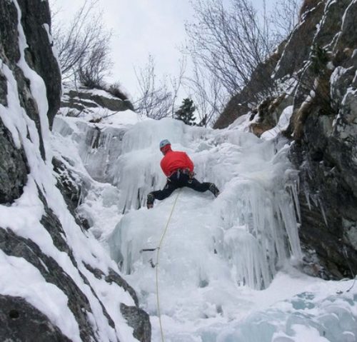 Ice-Climbing-Leysin-Alps-2